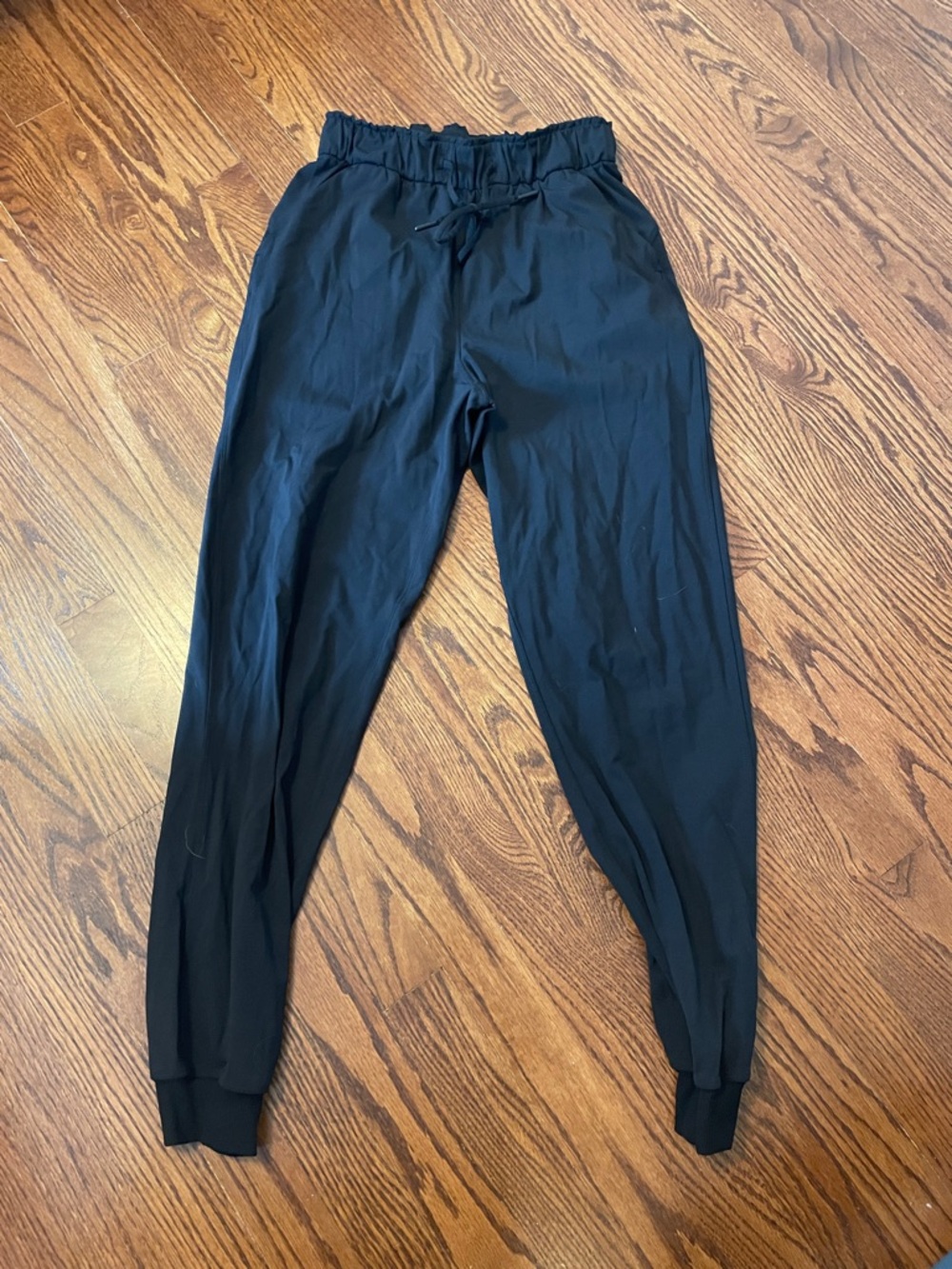 Lululemon black joggers